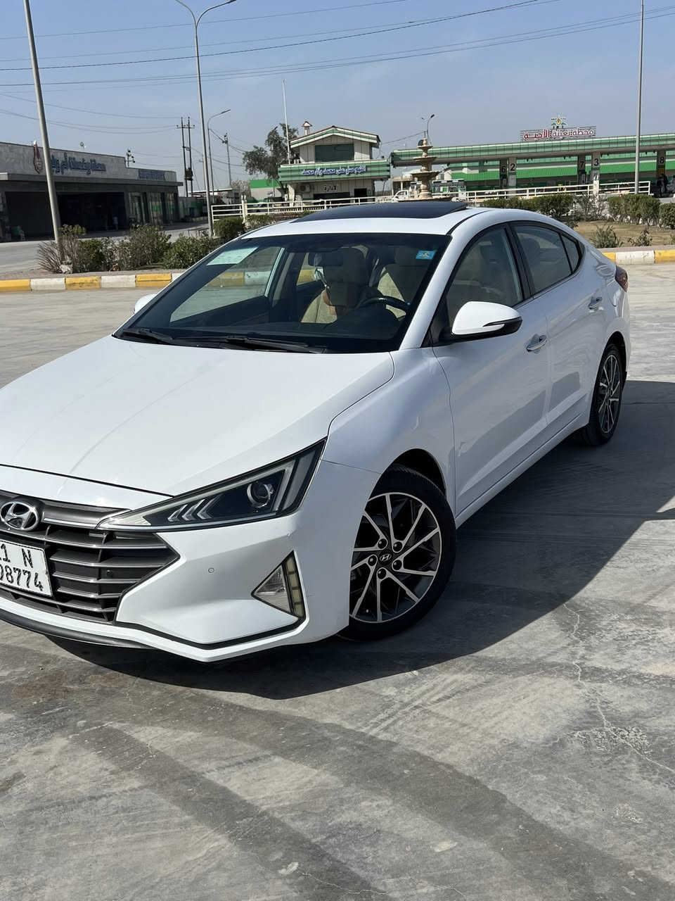 السلام عليكم
النترا 2020 خليجي

فول مواصفات للاخير....  1/1

فتحه سقف 

بصمة ابواب 

بصمة تشغيل

حساس امامي 

حساس خلفي

تبريد قطعتين 

مكينة 2000 دوش 

صندوك ذكي 

فول تحكم ستيرن

شاشه

كاميرا خلفيه 

مري شفط

اشاره بالمرايه 

ثلاث انظمة قياده ( ايكو - سبورت -  - نورمال )   

سنوية  بإسمي تحويل مباشر 
ملاحضه بيه كم رصع باب سياق
للاستفسار ***********

مكاني الصويره واسط
