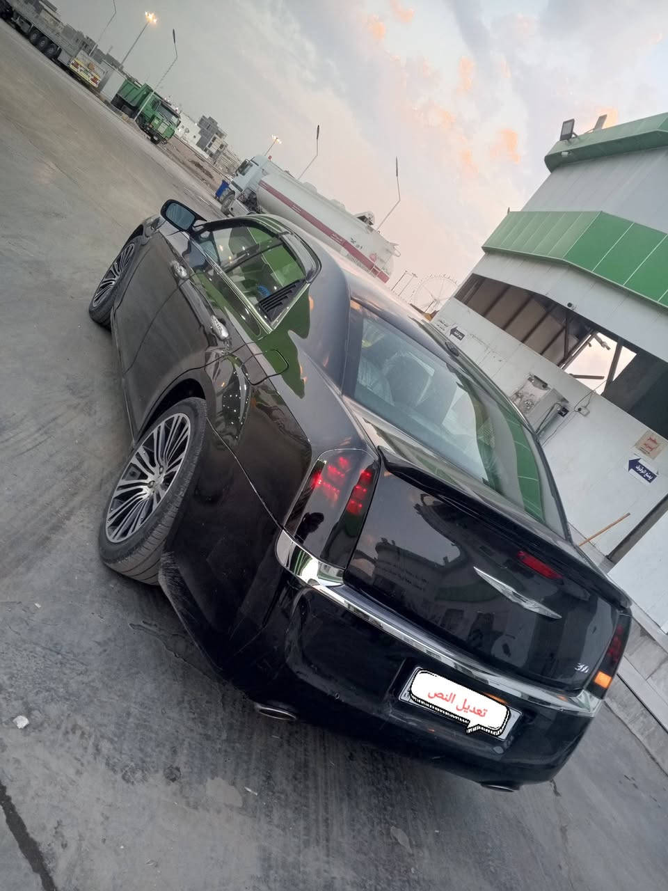 السلام عليكم 
أوباما ادوات موديل 2014متوم طبق الاصل ارقام وسنوية انكليزي كص تكم الاماميه فقط فول مواصفات ماعده الفتحه مكينه 3600 شاشه جبيره كامره خلفيه كشنات كهربائي عرفه جلد تبريد ثلج حداديه كارتون تخم تاير المكان بصره السعر 65 الاتصال ***********
