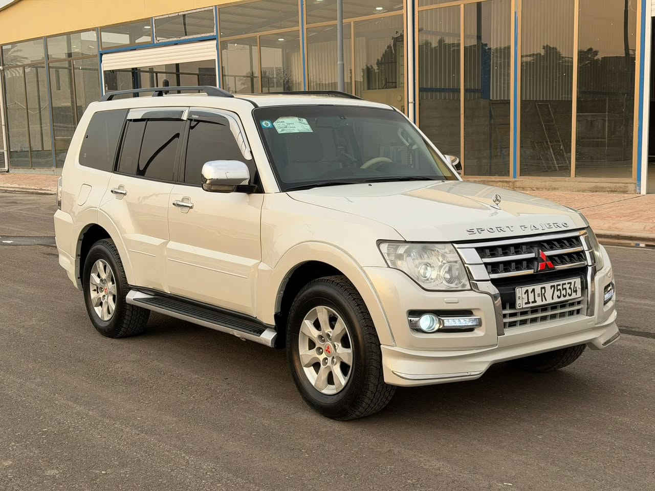 السلام عليكم باجيرو موديل 2013 حبتور معروضه 152 وبيه مجال بسيط رقم بغداد دولي باسمي تحويل مباشر مكينه 3500 غير مفتوحه كير كذالك غير مفتوح  سياره ماشيه 180 حقيقي لون صدفي تبريد ثلج صدر امامي خلفي جديد تخم تاير دلوب ياباني سبير منازل سياره جاهزه كل نقص مابيه مواصفات سياره فول فتحة كشنات جلد + كراسي الاماميه كهرباء 7 راكب 3 قطع تبريد فور ويل شاشه كبيره فول تحكمات ستيرن سماعات دمام مري شفط + اشاير بلمري حساسات خلفيه وبعد بيه هواي مواصفات (((( سياره مكفوله من الصبغ الضربه والفتح وتبديل ماعدى كرت تكحيل على كد شبر  بجاملغ امامي ))))) مكان سياره بغداد *********** خاص مغلق
