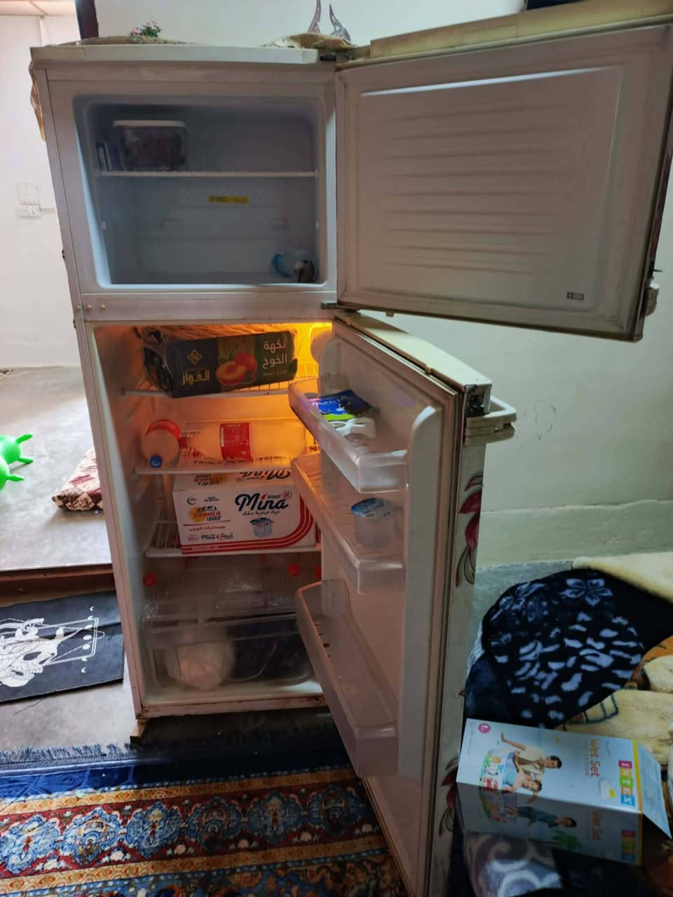 سلام عليكم ثلاجة لبيع نضيفة وبشرط كل عيب مابيها سعرها مية وخمسين وبيها مجال قليل


**إذا كنت صاحب هذا الإعلان وتريد حذفه لأي سبب، رجاءا أرسل رسالة إلى الدعم الفني**