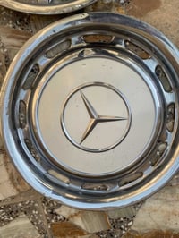 كبات مارسدس مشتريهم ب 150 نضافه  مثل ما موضح بصور بيهن شخوط بصيطه رايد...