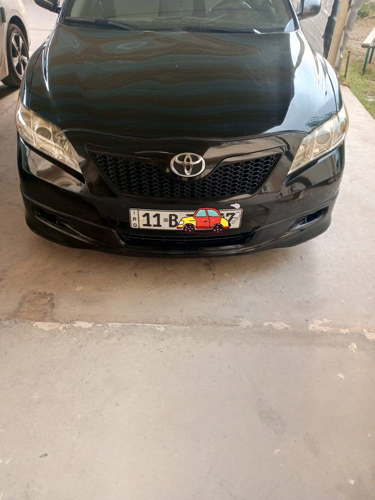 كامري 
2009 
وارد امريكي 
السيارة جاهزة 
من كلشي 
رقم بغداد 
كير ومحرك مكفولات حدادية جديده تخم تأير جديد 
السيارة فول مواصفات 

مكان بغداد الكرخ 
***********
