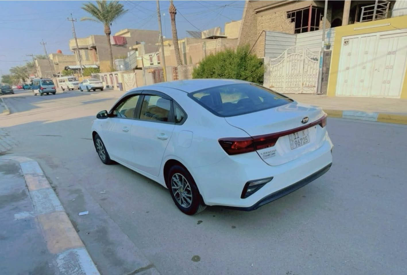 سيراتو 19 خليجي مكينه 2000
نص باب صبغ فقط وتبديل رواجز فقط
ابيعلك شرط سونار
مسويلها ادامه كامله 
عمل بصمه وتشغيل عن بعد واشاير وشاشه 
داخل جديد وتبريد ثلج  باسمي السياره 
مكاني البياع 
***********
