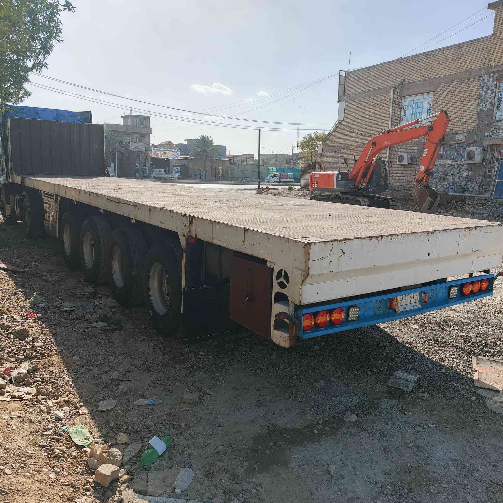 السلام عليكم عربانه للبيع تخم تاير اربع محاور عربانه جاهزه  كهربائيات عربانه حلوه 
السعر: 80$ 

*********** مكاني بغداد
