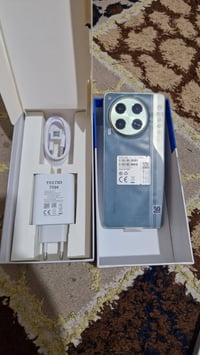 جديد غير مستخدم تكنو كامون ٣٠ 5g السعر ٢٨٠ ألف قفل ذاكرة ٥١٢ العشوائية...