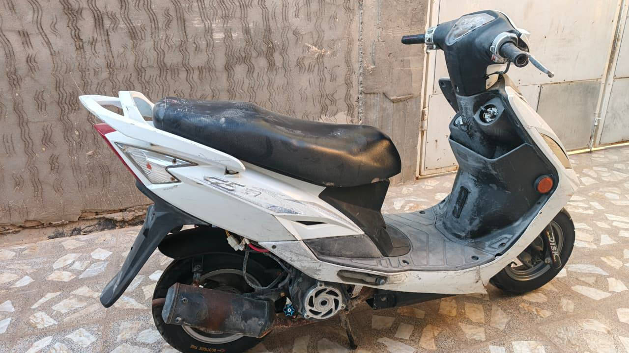 سلام عليكم
دراجه للبيع كامكو G5 مكينه مفتوحه السعر 300وبيها مجال قليل ***********
