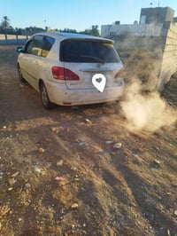 ابصم ٢٠٠١ لون ابيض صدفي  فتحتين  تحكم مري  تو ويل  باسمي تحويل ثاني يو...