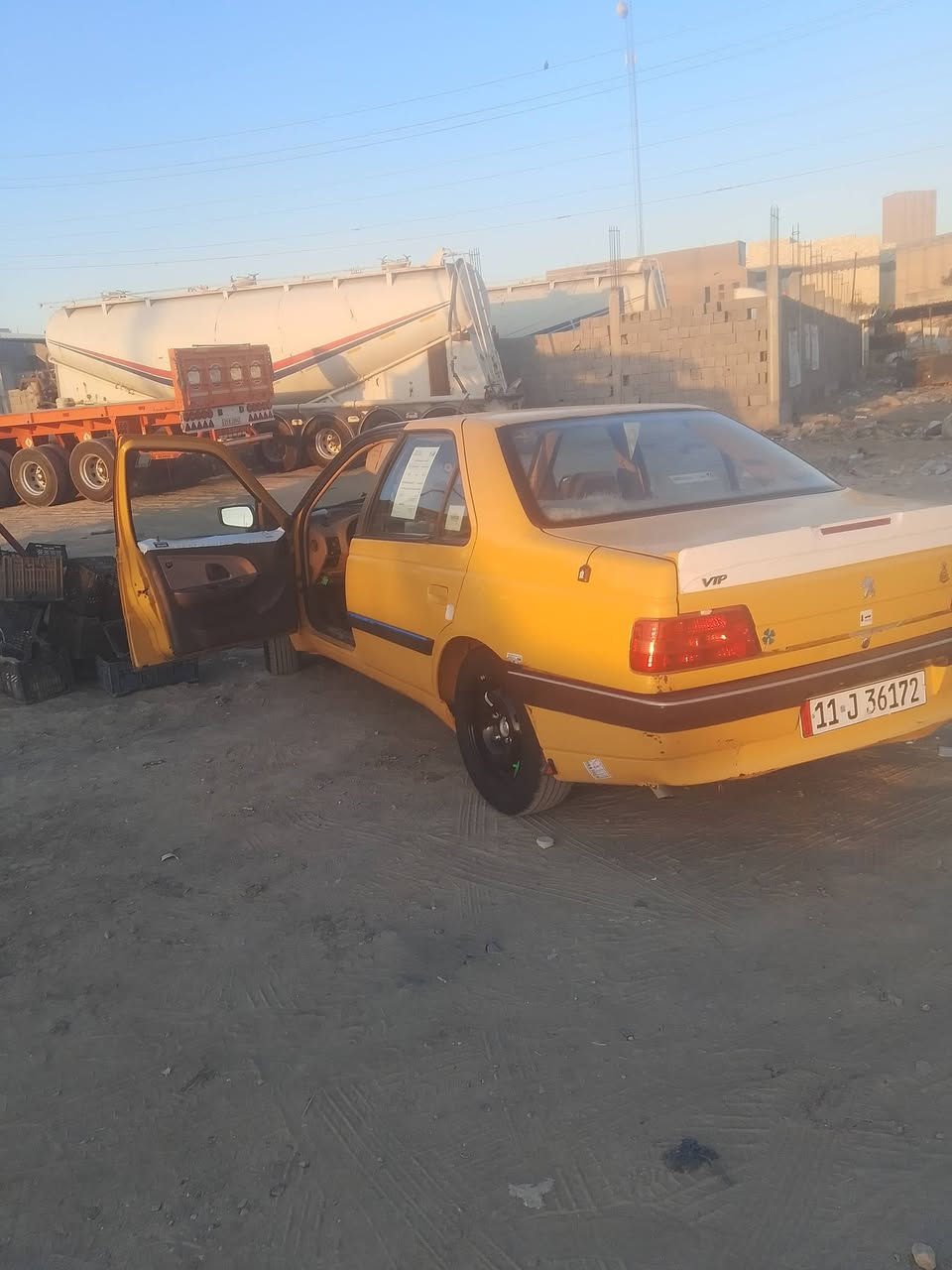 بيجو لميس للبيع سعر 35 ورقه موديل 15 وهذه رقمي ***********
