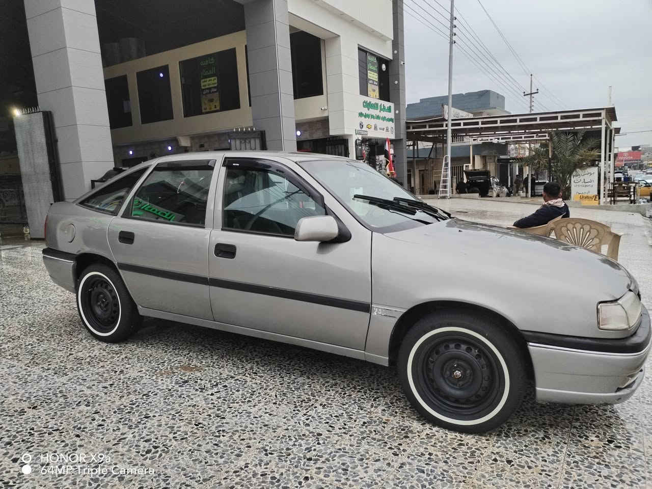 اوبل فكترا للبيع
موديل ١٩٩٣
كابون بانزين بيها
رقم دهوك+هزه كامله+سنويه جديد لحد ٢٠٣٠ تريد وكاله تريد تحويل.. 

سياره جاهزه من كل النواحي محرك شرط لاصرف ولانفخ+ كهربائيات وتخم تايرات وصدر امامي وخلفي كله جديد.. وبدون دواخل.. 
السعر ٤٣ وبيها مجال للشراي
متوجدين علئ واتساب وعلئ الخط
***********
