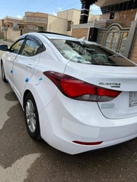 النترا هونداي  سياره نظيفه كلش كشنات مكينه (وارد امريكي)سعرها 81$ بيها...