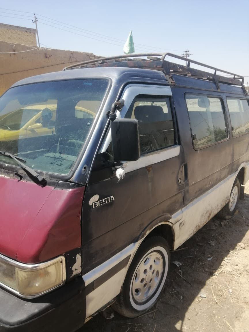 كيا بسته 🚍
موديل 1993 
للبيع ( تفصيخ) 
مكينة بيه صوت براص 
رقم بغداد احمر 🔴
حداديه توني مسويه 
مكفوله من الضربه 
سيارة دكت جاكوج مابيه 
السعر خاص 
التفاصيل: *********** 
ملاحظة 📝 غير متواجد على برامج التواصل الإجتماعي فقط اتصال
