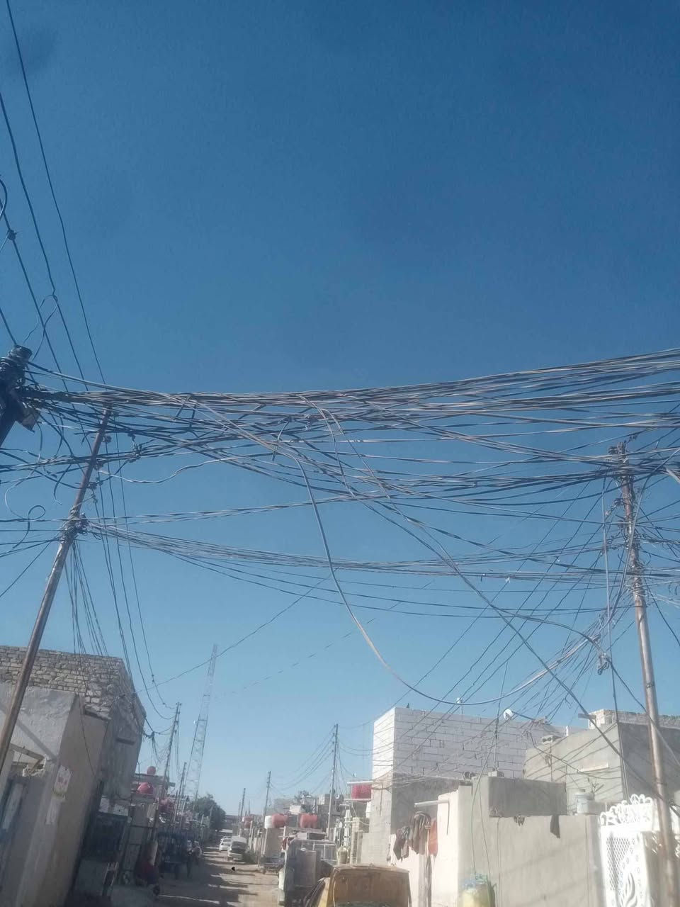 نعمل ترتيب قواطع والكابينات وتسليك وترتيب وتصفيه الوايرات مكاني النجف 
اتصال ع رقم ***********
