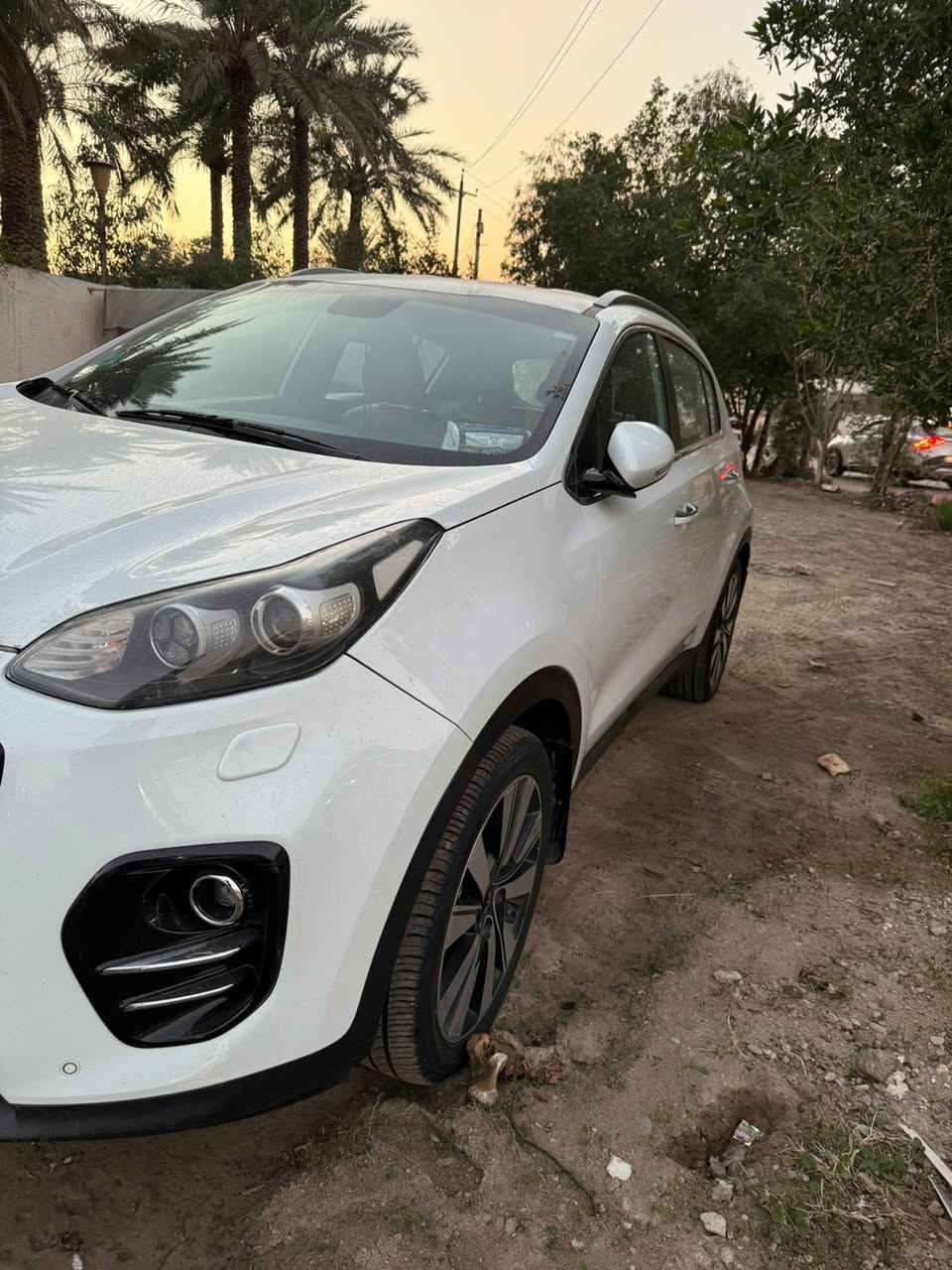 السلام عليكم للبيع كيا اسبورتج خليجي٢٠١٨ بدون حادث كفاله عامه حساس امامي خلفي بصمه اصلي كشنات حمصي ماشي ١٠٣    السعر ١٨٥ العنوان البنوك ***********
