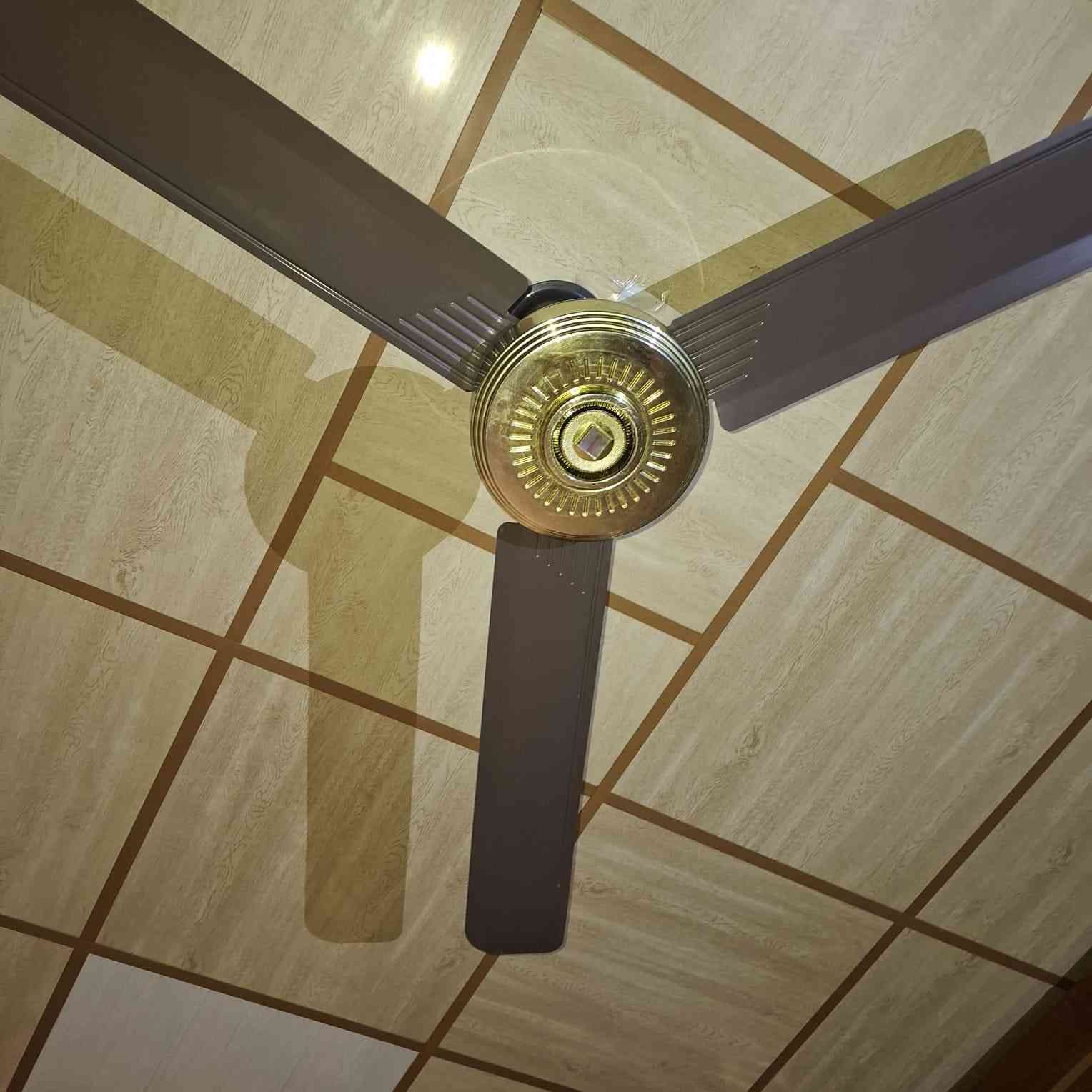 كوانتر للبيع 
٣ امتار و مغسل مترين
بانكة للبيع جديد و مظيف و شغال


**إذا كنت صاحب هذا الإعلان وتريد حذفه لأي سبب، رجاءا أرسل رسالة إلى الدعم الفني**