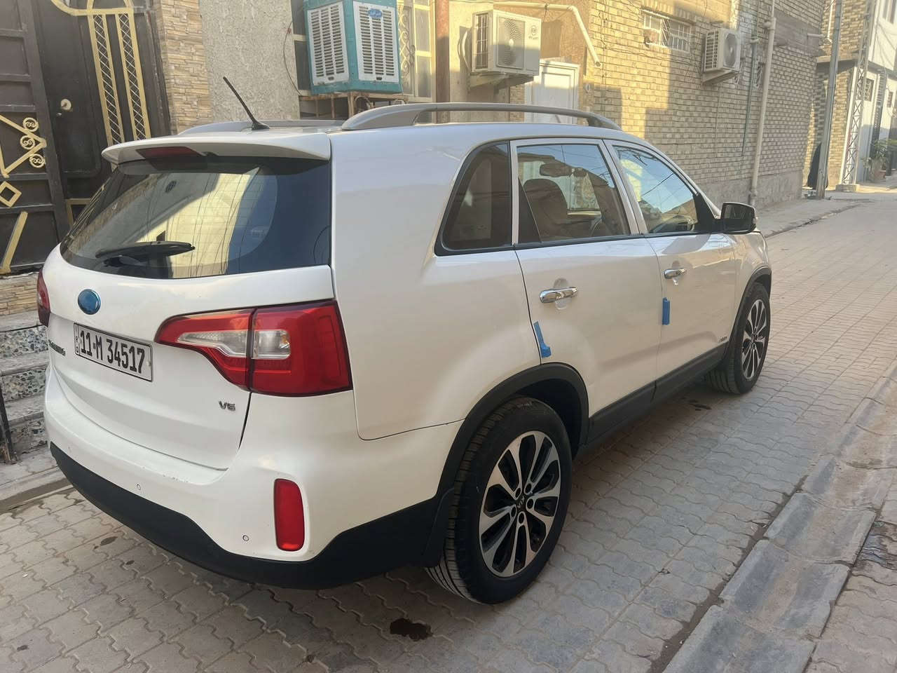 كيا سورنتو  موديل 2014
3 قطع تبريد 

كهربائيات كلها شغاله 

تخم تاير 

السياره خير من الله 

محرك وكير كفاله 

السعر 175 $ 

وبيها مجال للشراي 

محرك 6 V

فور ويل 

***********
