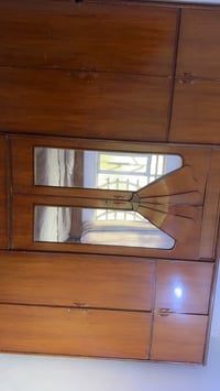 غرفة للبيع • سعر مناسب