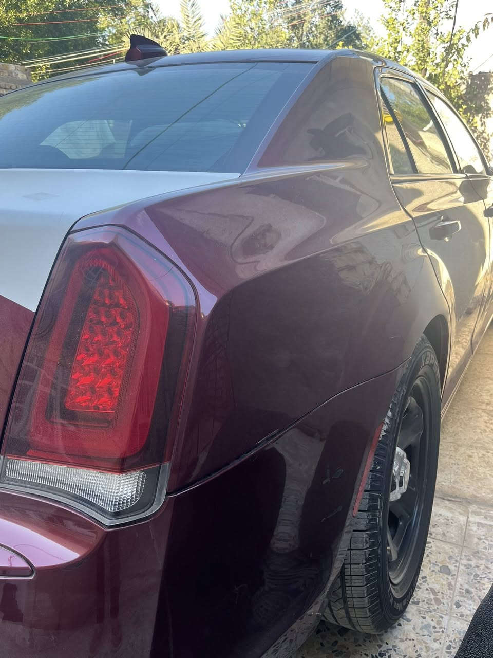 السلام عليكم ورحمة الله 
كرايسلر موديل 2019
رقم أربيل بأسمي 
حادثها بنيد وجاملغ صفحة السائق
والبابين صفحة اليمين بأمريكا 
السعر 187 $

استفسار اكثر ع خاص 
المكان بغداد 
***********
