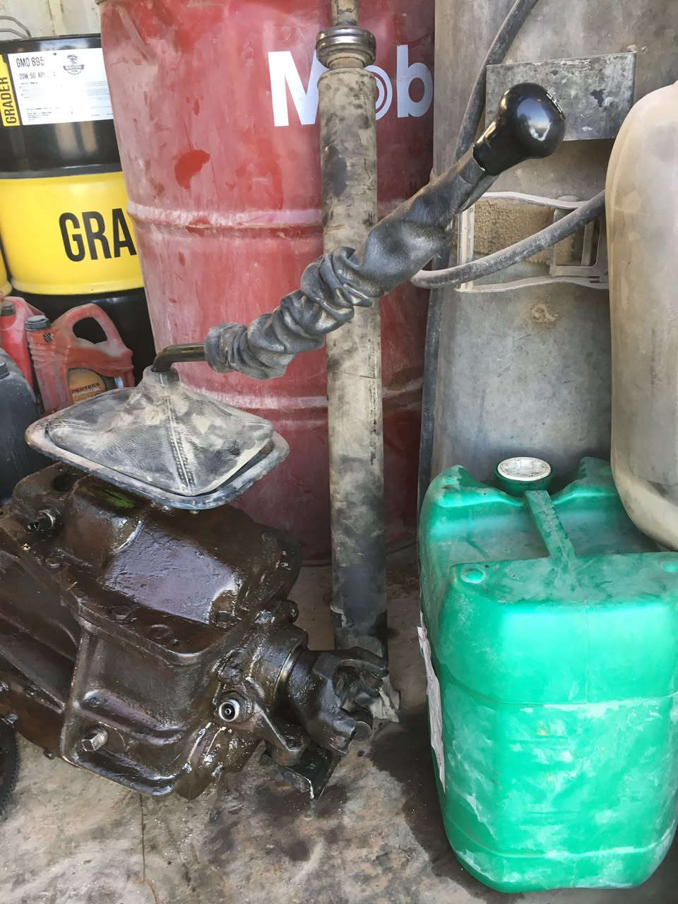 گير عادي جمسي مع جميع ملحقاته گلج وفلاوين مع قطعت الكاردن السعر 350 الف للاستفسار الاتصال ***********او اسيا ***********
