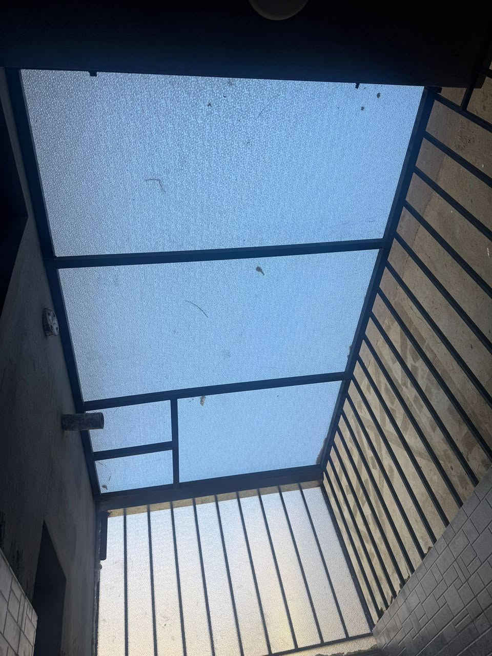 حداده جواله في كافة مناطق الفلوجة تثبيت ابواب تثبيت لافتات تصليح ابواب نرمايد كيلونات ابواب مزنجره نصلحهه
***********
معمل قدوري الحداد لعمل كافة الاعمال الحداديه من ابواب 
شبابيك ابواب قاصه غرف #سندويش سقائف باحدث الموديلات وتصاميم محجرات باحدث الاشكال وتصاميم 
تغليف مناور 
***********وتساب

