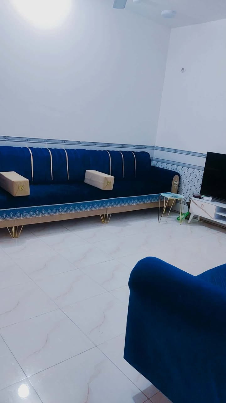 🏡 للبيع – فرصة مميزة في حي الجامعة
🔹 رقم العقار: 15889 📍 الموقع: حي الجامعة 📐 المساحة: 100 م² 🏠 عقار ركن
✅ الطابق الأول كامل ✅ الطابق الثاني كامل مع الصالة والواجهة ✅ ستارة عالية للطابق الثاني ✅ البناء 8 سوف ويصب
💰 السعر: يُذكر عند الاتصال
📞 للاستفسار والمعاينة: ***********
