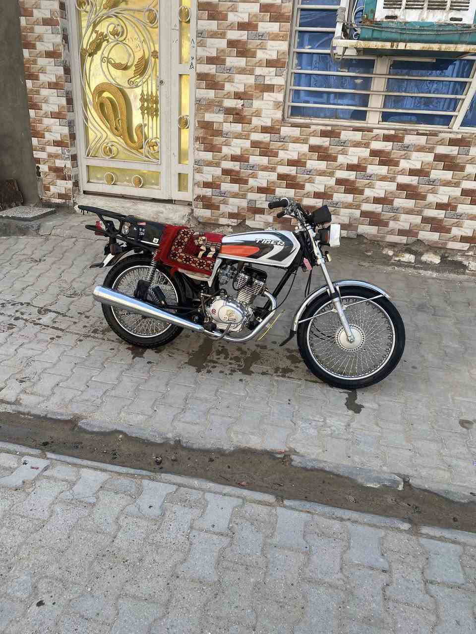 السلام عليكم دراجه تايكر سونك موديل  ٢٣ طالعه ب٢٤  وكيل العارضي أوراق كامله كهبايات  كله شغاله مكاني حي ميسان النجف الدراجة جديدة ***********
‏السعر 750 وبيها مجال بسيط ملاحظة دراجة ما عايزة أي شيء كله شغال ￼ أوراق أصولي و باسمي وكيل العارضي ￼￼
