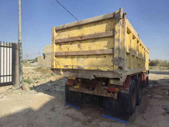 السلام عليكم للبيع قجمه  موديل 83 جاهزه للشغل تخم تاير  جواهه  رقم جديد انكليزي سنويه 2030 مجموعه نص مال مان دنكير قجمه العنوان بغداد ابو غريب السعر 45 وبيهه مجال  عبدالسلام سامي ***********
