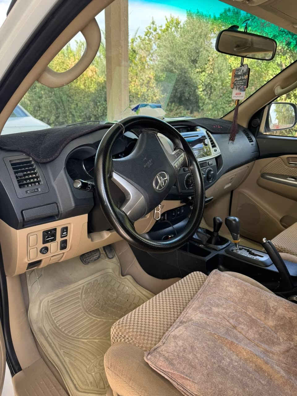 السلام عليكم فورنر 2014
خليجي 

مكفوله ما عده بارد براس جاملغ لسايق موضح بل صوره

7 راكب 

220 وبيه مجال بسيط 

مكلف بل نشر 

رقم صاحب السياره.  ‪+964 780 017 1020‬


**إذا كنت صاحب هذا الإعلان وتريد حذفه لأي سبب، رجاءا أرسل رسالة إلى الدعم الفني**