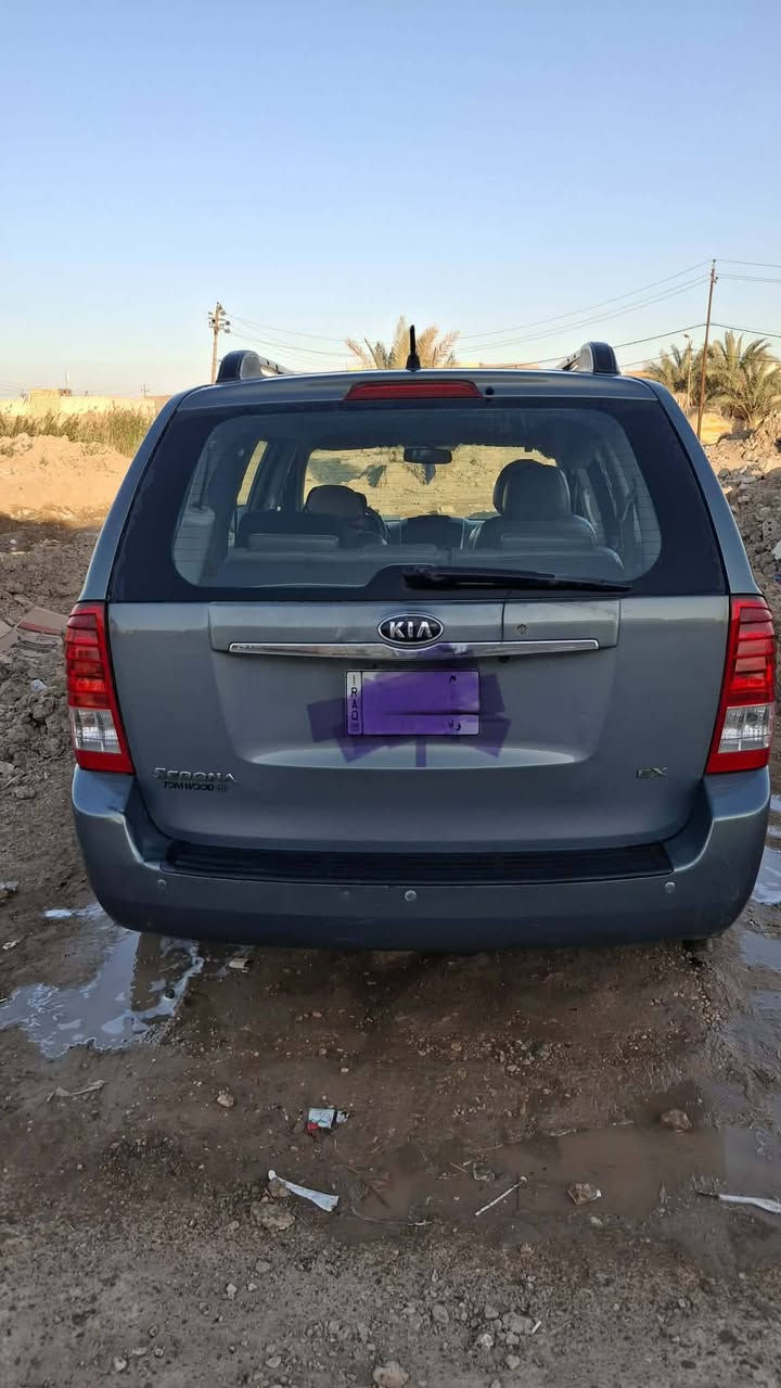 سلام عليكم 
للبيع كيا سيدونا مصبوغة حزام.للجماليه

٢٠٠٨ بيبان وجنطه كهربائي وارد أمريكي حادثها جاملغ خلفي مكينه جديده حداديه  تاير تبريد شغال سياره جاهزه 
.123$.. بيها مجال للشراي.
الديوانية غماس.
***********
