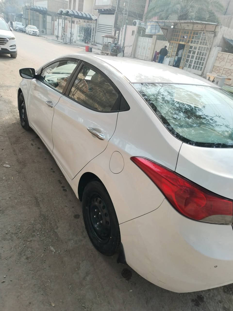 هونداي الانترا موديل 2014 اربيل رقم دولي جديد سنويه جديدة فول فتحة مري شفط گشنات جلد ماعدا البصمه بيها صبغ چاملغ سعرها 110 وبيها مجال للشراي يتفضل يتصل على الرقم ***********
