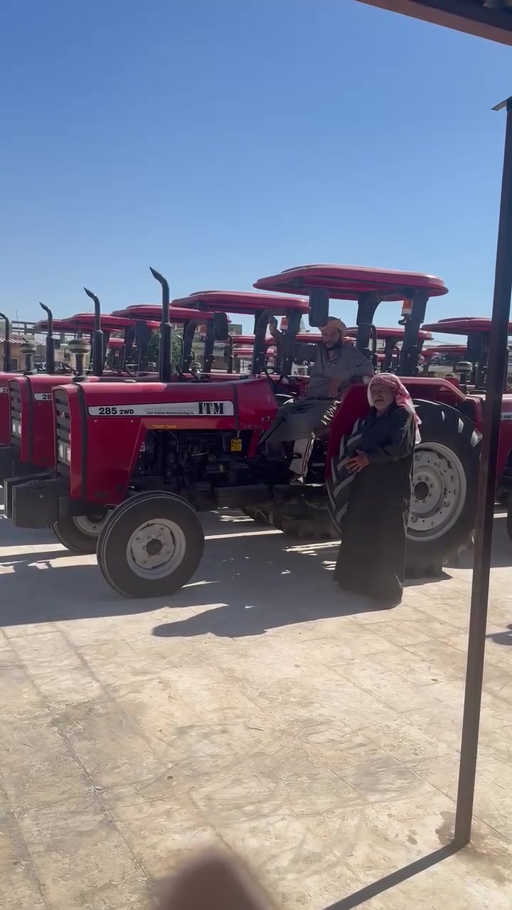🌾🚜مبارك للسيد ابو اسعد 
     من ريف حلب الجنوبي قرية البويضة  🚜🌾

🚨 تنويه هام 🚨
📢 ونود تذكير الإخوة المزارعين بأن تخفيض أسعار الجرارات الزراعية ما زال مستمرًا، وذلك بناءً على قرار تخفيض الرسوم الجمركية الصادر عن الهيئة العامة للمنافذ.

📍 إدلب – سرمدا
مقابل كازية الوتار و مطعم عماد الدين 
🏢 داخل مجمع بوابة سرمدا

📞 للتواصل (اتصال أو واتساب):
00905066611114

🌱 مع تحياتنا لجميع الإخوة الفلاحين والمزارعين في سوريا. 🌱


**إذا كنت صاحب هذا الإعلان وتريد حذفه لأي سبب، رجاءا أرسل رسالة إلى الدعم الفني**