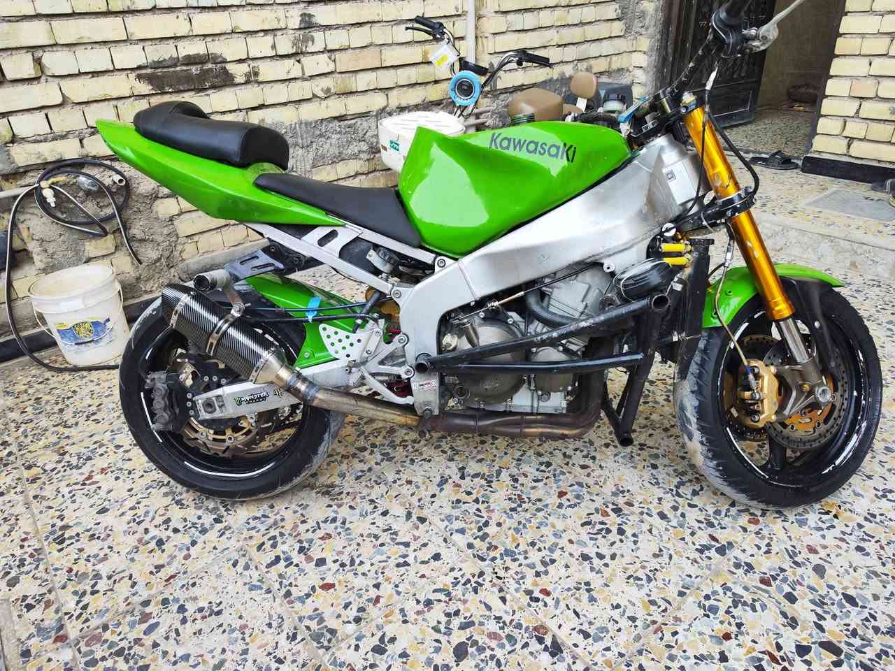 السلام عليكم كاوسكي مال لعب مكينة اول فتحة يم مصطفى مشمش
شرط اول ثاني ثالث تعلك
تجي تفحص براحتك اذا بيها خلل خسار كراويك 
سعرها خاص ومناسبة  .ما عجبك المنشور اعبرة سكن بغداد #غزالية ***********
