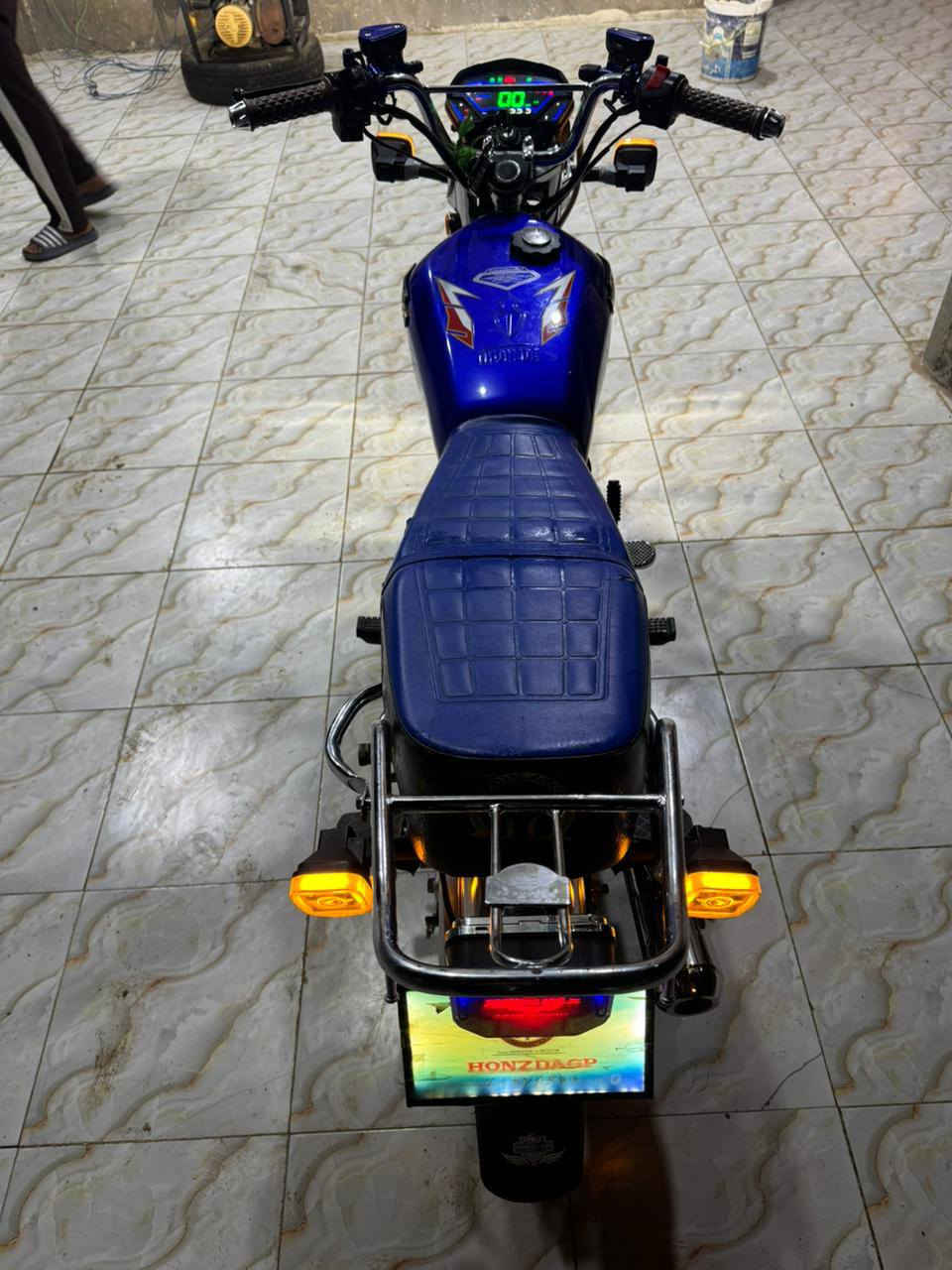 سلام عليكم دراجه سيفان نامه بروا. زيروا  مكان قضاء القاسم سوق دوهان سعر خاص   
***********
