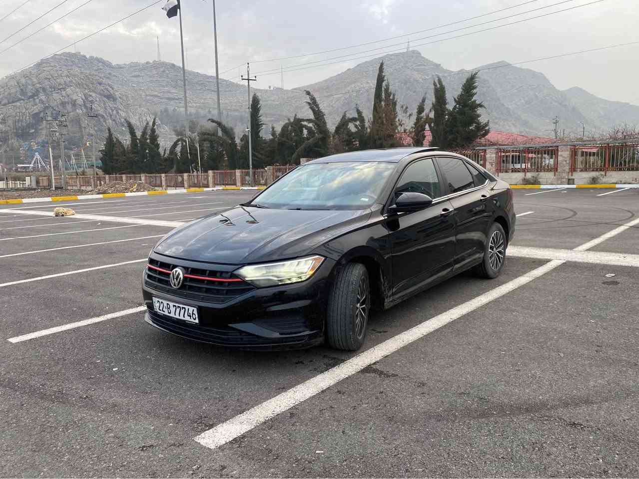 Jetta 2020 Se full
سەیارەیەکی زۆر پاک و خاوێن، 
بە شەرتی گێڕ و مەکینە و تەقە و ڕەقە.
🛠✔️:
• مەکینە: 1.4 تۆربۆ (مەرغوب).
• ڕەنگ: ڕەشی بریقەدار.
• مواسەفات:
بەسمە:
• پانۆراما:
• کوشن  جڵد: 
• کوشن هیتەر: 
• سیستەمی ڕادار: ✔️
• ئۆتۆ ستۆپ (Auto Stop): 
• حاسە (Sensors): سیستەمی حاسەی دەوروبەر 
• شاشە و کارپلەی (Apple CarPlay & Android Auto): بەستنەوەی مۆبایل بە شاشە بۆ نەخشە (Maps) و مۆسیقا.

• بۆیاغ: پێش و پشتی کەپسە تەنها دوو پارچە (چەمەلاغی پێشەوەی لای سەیاق + دەرگا).
•: بەبێ ناو گرتن
• ئێرباگ: بەشەرت 
•دەعمی : سوکە، سەیارەکە زۆر توندوتۆڵە
.

📍 شوێن: [ ڕانیە ]
📞 ژمارەی مۆبایل: [ *********** ]
💰 نرخ: [ 145] مەجالێکی کەم رانية, السليمانية
