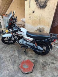 اسلام عليكم بوكسر موديل ٢٠٢٣ مرقم لوحات انكليزي بأسمي تحويل ثاني يوم م...