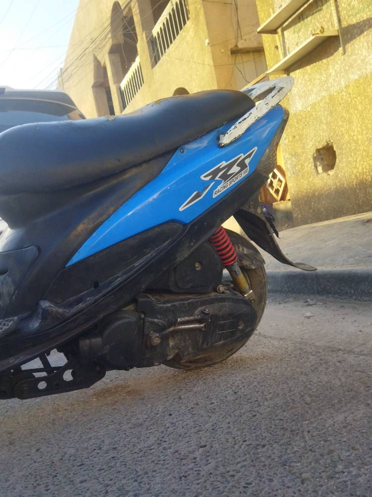 السلام عليكم دراجه ماكس عدله للبيع دراجه نضيفه كلها شغاله سلف هندر مكينه بلاد المكان بلغزاليه السعر 375. الشراي يتصل *********** بغداد, العراق
