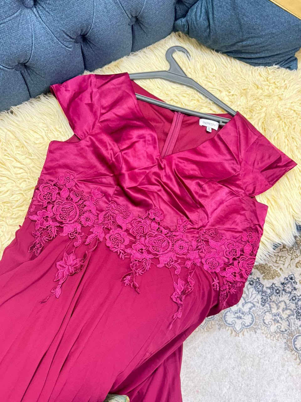 السلام عليكم عندي فساتين مقاسات الماروني ٢اكس لارج والأبيض قياس ٥٢ و ٥٤


**إذا كنت صاحب هذا الإعلان وتريد حذفه لأي سبب، رجاءا أرسل رسالة إلى الدعم الفني**