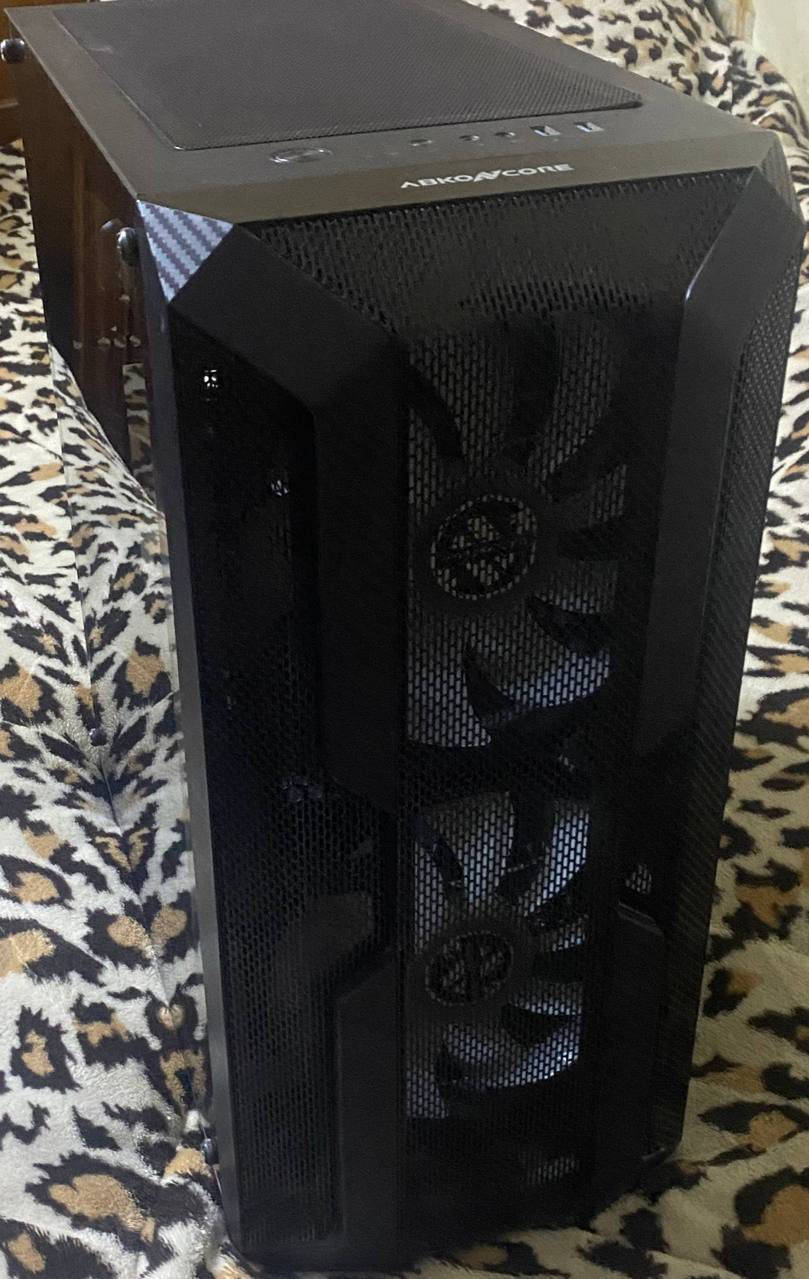 تجميعه للبيعpc
كرت الشاشه gtx 1660 ti 
المعالج r5 3600
البور سبلاي 650 
الرامات rgb 8”8 \16 
هاردين واحد ssd 256
Hdd 1T
للبيع بسعر 650 وبيهه مجال للشراي 
للتواصل ***********
