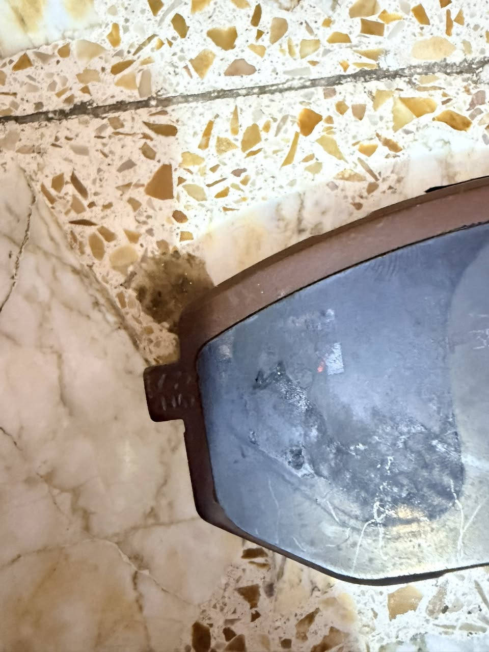 سلام عليكم تلث تخامه دسكات مستخدمات شي بسيط بلاديات اصلي شركه موبس مال سوناتا  انلاين *********** السعر 100 كلهن اخوه جديد كلهن
