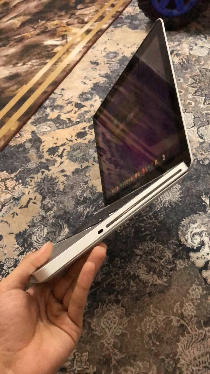 لابتوب ماك بوك برو ٢٠١٢ نسخه mid ب اعلى ترقيه بالجهاز

معالج كور اي فايف جيل الثالث

رامات ١٦ غيغا اعلى تطوير

هاردين واحد ١٢٨ ssd والثاني ٣٢٠ hdd وممكن تستبدلهن كل منفذ يقرأ هارد بحجم ١ تيرا

يجيك الهارد الاول بي نظامين واحد ويندوز ١٠ برو معرف كامل و الثاني ماكنتوش مونتيري يعمل بشكل مستقر بدون اي مشاكل 

الابتوب نظافته ٩٠٪؜ 

وبطاريته اذا فقط تصفح ويوتيوب تطول ساعتين او ساعه ونص اذا تلعب او عندك استخدامات ثكيله تطول عندك بحدود الساعه ساعه وربع 

ملاحظات بسيطه عن الجهاز الكاميرا ماتشتغل تكدر تشوف الصوره الاخيره راسل الكيبل مقطوع تكدر تشغلهه من جديد ب مجرد تركب راس ثاني للكيبل ويتصل من جديد ب البورد 

وكذلك شويه شخوط ب الضهر الخلفي والامامي

السعر تعال خاص


**إذا كنت صاحب هذا الإعلان وتريد حذفه لأي سبب، رجاءا أرسل رسالة إلى الدعم الفني**