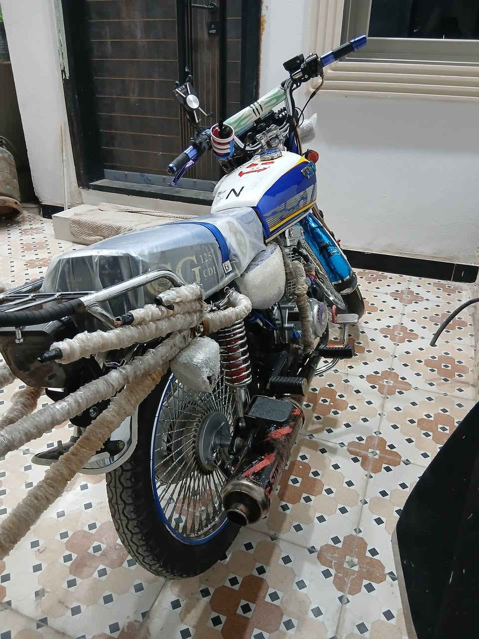 سلام عليكم شباب دراجة تايكر سونك الاصلي موديل ٢٤ ابو تاب دراجة كلهة بلادية سعر ٧٠٠ وبي مجال حك جية للتواصل ***********
