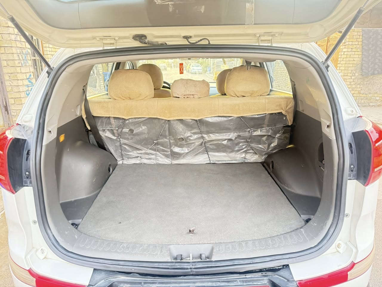 كيا سبورتج خليجي
الموديل ٢٠١١ 
المواصفات فول ماعدى البصمة 
رقم شمالي اربيل
السونار مرفق
السعر ١٣٣
العنوان بغداد 
رقم الهاتف ***********
