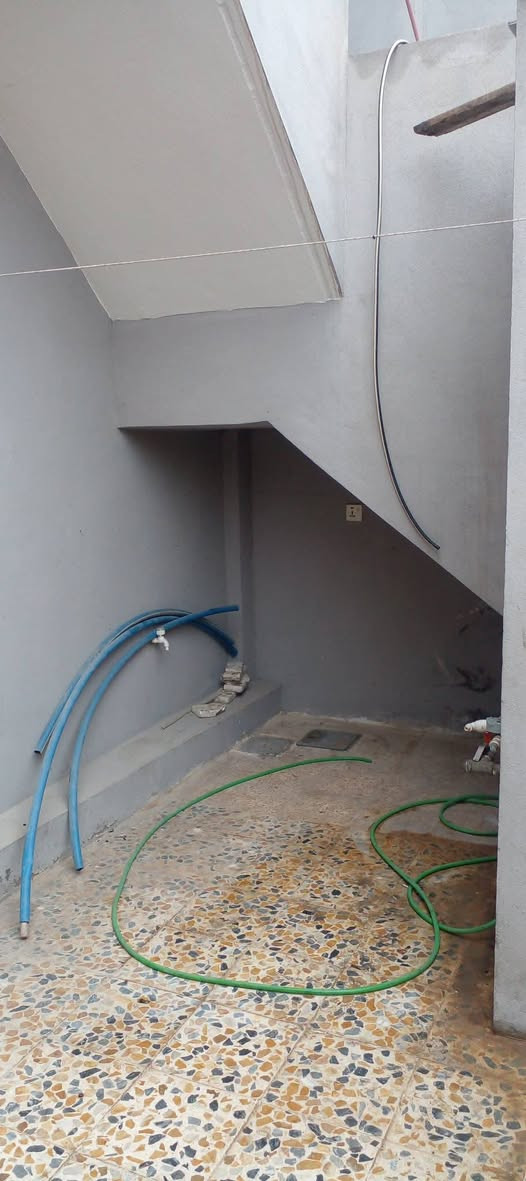 #للأيجار طابق ارضي
الموقع : حي الصديق الثانية
المساحة : 100 متر
التفاصيل : كراج صالة مطبخ صحيات وغرفتين
للاستفسار
***********
***********نستقبل طلباتكم العقارية بيع شراء ايجار
