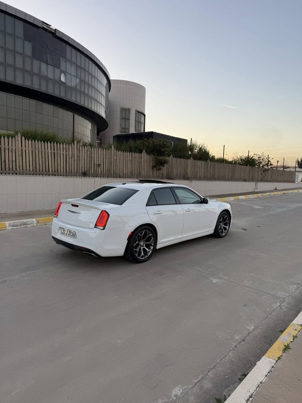 السلام عليكم
اوباما موديل 2015محدث (S)
استخدام شخصي مامشتغل خط 
ماشيه90ميل حقيقي شرط الفحص 
السياره مكفوله  من صبغ وتبديل شرط
بيه مكانين تعديل بارد ولباقي كله مكفول
رقم سليمانيه دولي جديد شرط تحويل 
موصفات1/1
تشغيل بصمه
بيبان بصمه 
كشن جلد 
مقاعد امامي 2كهربائي
شاشه كبير
كشن حار تتفئه
ويل عنكبوت 20
تخم تاير جديد
صدر امامي خلفي كله جديد  مابي نقص

سعر233ورقه بي مجال 

مكاني كركوك داخل مدينه

اخوان اني مكلف بالنشر خابر صاحب السياره 

***********
