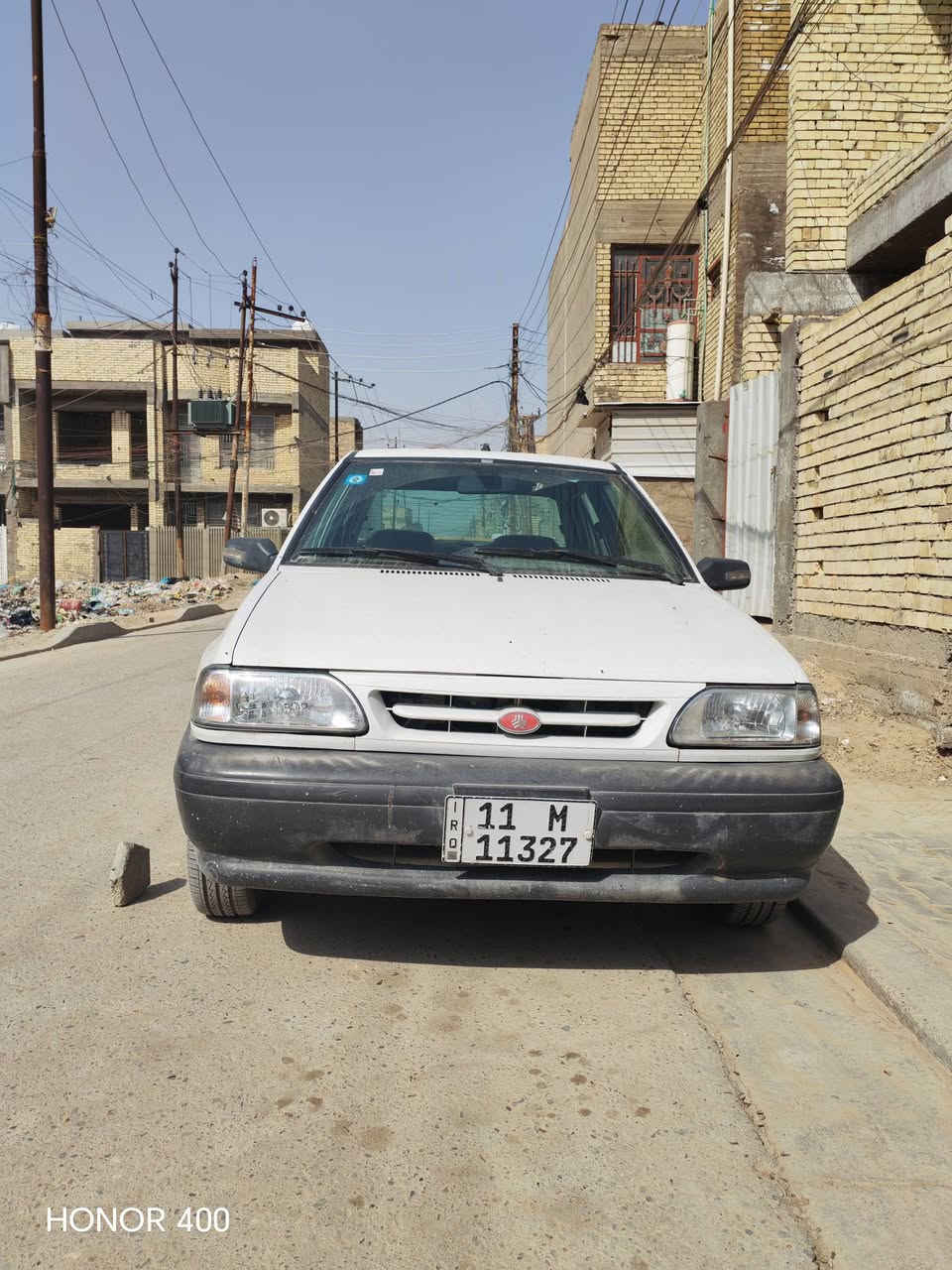 سلام عليكم سايبه للبيع ٢٠١٤ بسمي هزه جديده السياره جاهزه مكاني بغداد الأمين *********** السعر ٣٨
