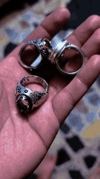 فضه للبيع خاتمين تقريبن واحد ٢٠ غرام واحد ٢١ غرام ولجبير ٣٤ غرام بي نحاس مكاني بغداد توصيل لا يوجد راسلني واتساب سعر الغرام ٣٣٠٠    رقمي *********** راسلني واتساب
