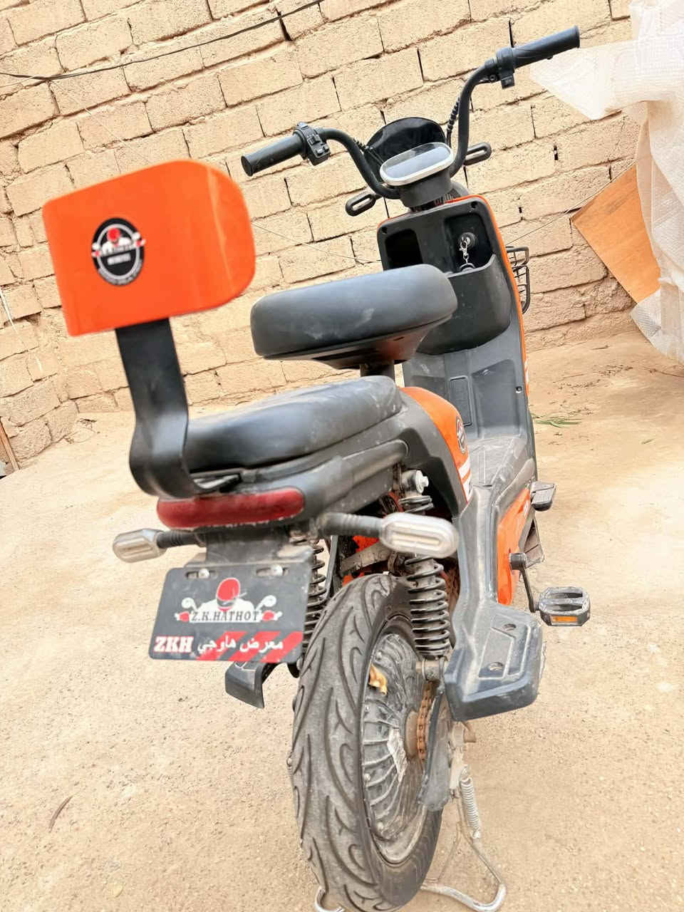 دراجة شحن للبيع واسط النعمانيه دراجه كامله عوزه فقط تاير خلفي دراجه كامله السعر 350. وبيهه مجال الرقم ***********
