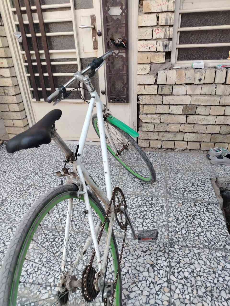 سلام عليكم بايسكل c700 مكاني بل بلديات سعره 50  للاستفسار عل واتساب ***********
