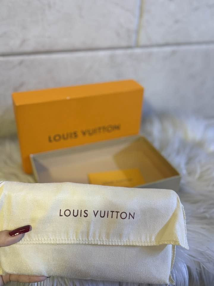 جزدان ماركه LOUlS VUlTTON صنع في France


**إذا كنت صاحب هذا الإعلان وتريد حذفه لأي سبب، رجاءا أرسل رسالة إلى الدعم الفني**