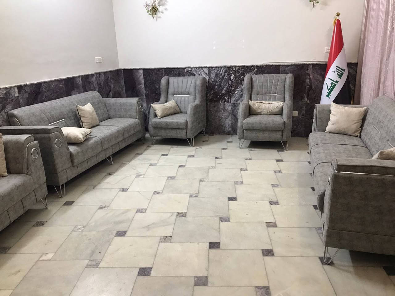 السلام عليكم
هذا التخم 12 مقعد  
عارضه ب 800 الف وبي مجال 
استخدم شهر واحد فقط***********9
