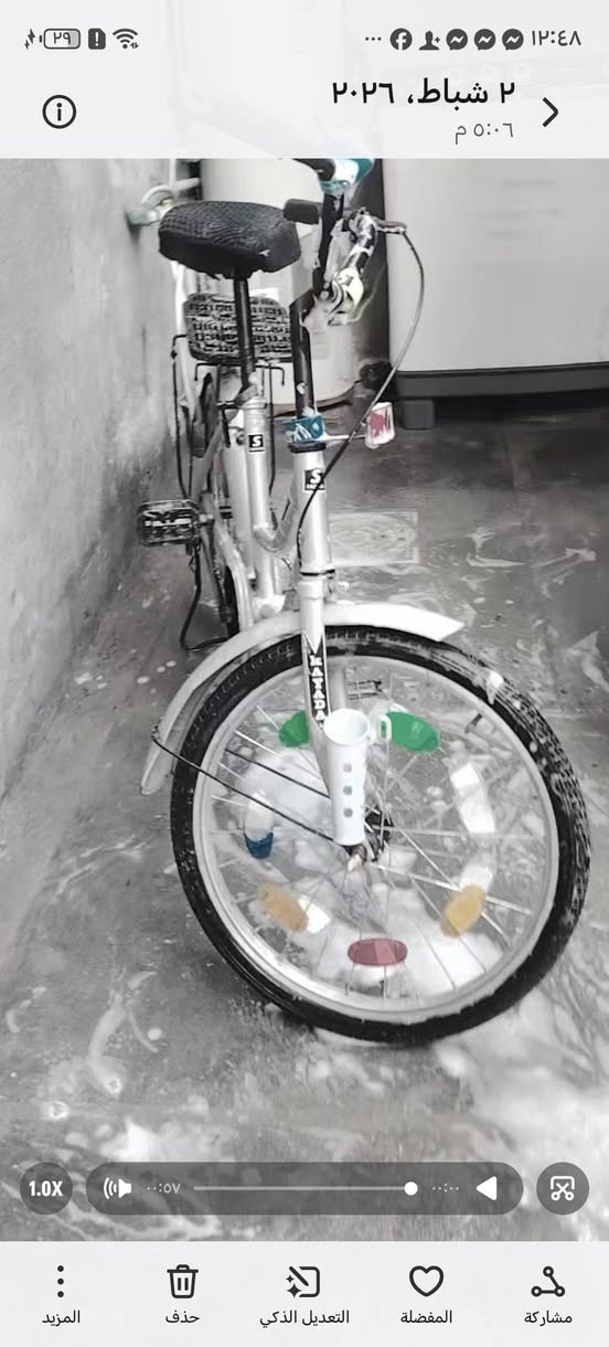 سلام عليكم بايسكل حجم 20 البيع السعر 50 و بي مجل الباسكل  نضيف مكاني كربلاء الحر الرقم ***********
